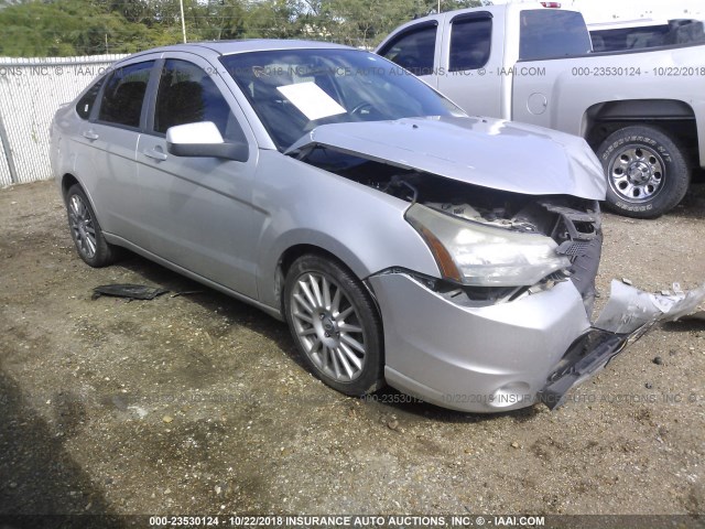 1FAHP3GNXAW114612 - 2010 FORD FOCUS SES SILVER photo 1