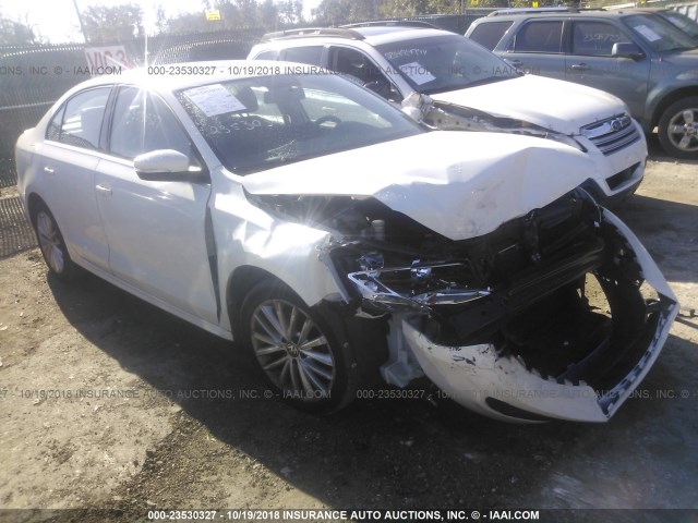 3VWLP7AJ9DM253990 - 2013 VOLKSWAGEN JETTA SEL WHITE photo 1