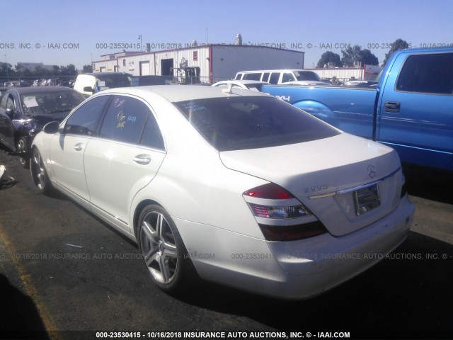 WDDNG71X48A158097 - 2008 MERCEDES-BENZ S 550 WHITE photo 3