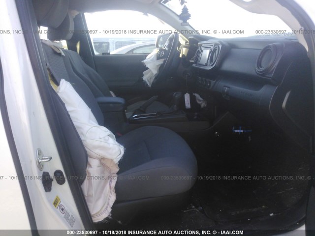 5TFRX5GN0GX063585 - 2016 TOYOTA TACOMA ACCESS CAB/SR/SR5 თეთრი ფოტო 5