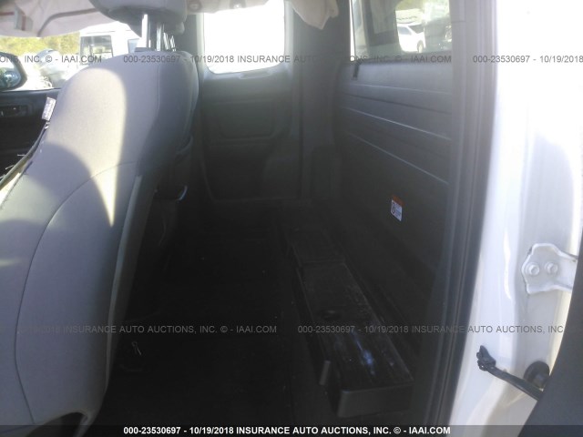 5TFRX5GN0GX063585 - 2016 TOYOTA TACOMA ACCESS CAB/SR/SR5 თეთრი ფოტო 8