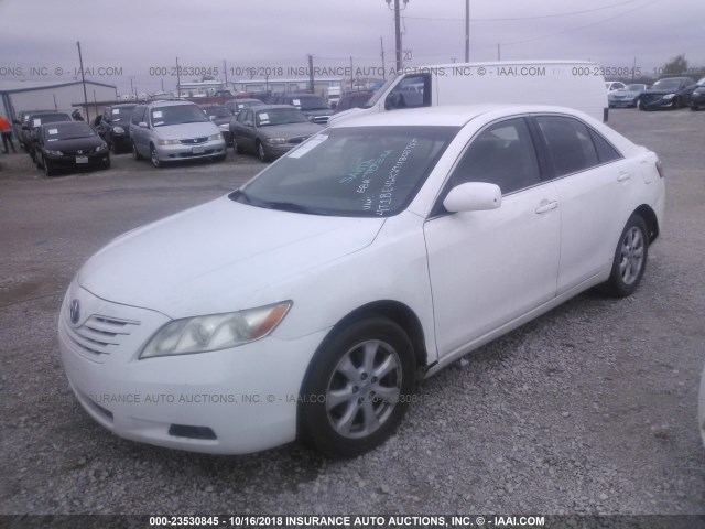 4T1BE46K29U808765 - 2009 TOYOTA CAMRY SE/LE/XLE WHITE photo 2