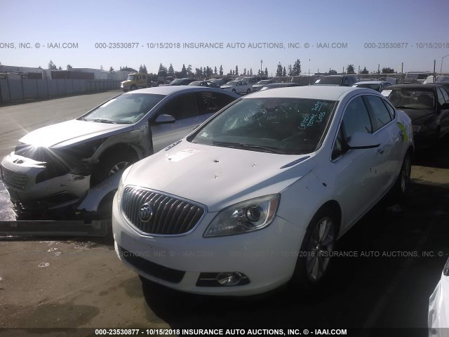 1G4PR5SK2E4177404 - 2014 BUICK VERANO CONVENIENCE WHITE photo 2