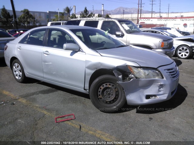 4T1BK46K77U020800 - 2007 TOYOTA CAMRY NEW GENERAT LE/XLE/SE SILVER photo 1