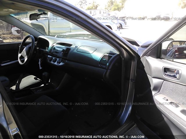 4T1BE32K26U670043 - 2006 TOYOTA CAMRY LE/XLE/SE GRAY photo 5