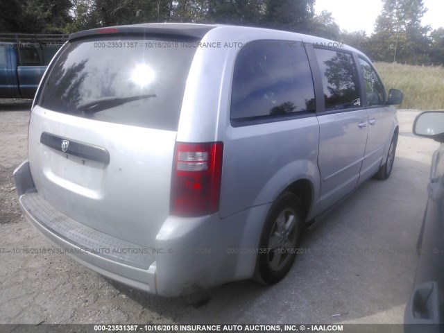 2D4RN4DE3AR175973 - 2010 DODGE GRAND CARAVAN SE SILVER photo 4