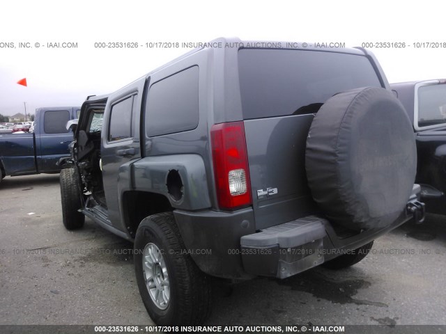 5GTEN13E288153098 - 2008 HUMMER H3 GRAY photo 3