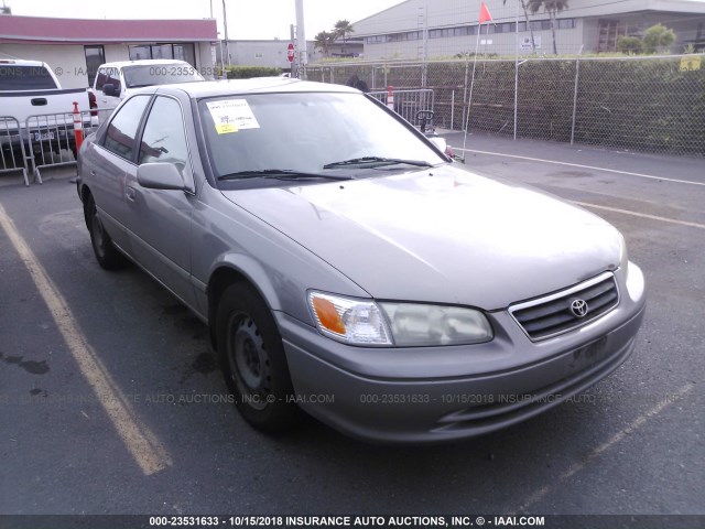 4T1BG22K71U037339 - 2001 TOYOTA CAMRY CE/LE/XLE GRAY photo 1