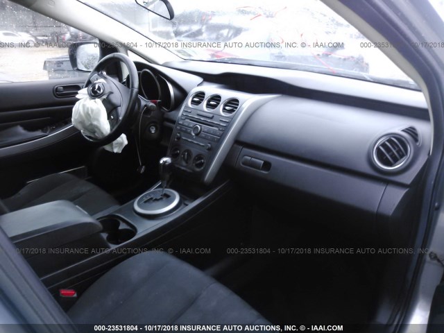 JM3ER2B55B0365364 - 2011 MAZDA CX-7 SILVER photo 5