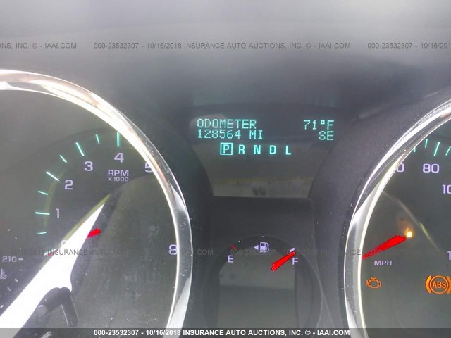 1GNLVFED0AJ248152 - 2010 CHEVROLET TRAVERSE LT WHITE photo 7