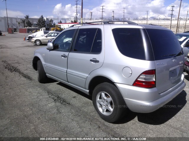 4JGAB54E31A269036 - 2001 MERCEDES-BENZ ML SILVER photo 3