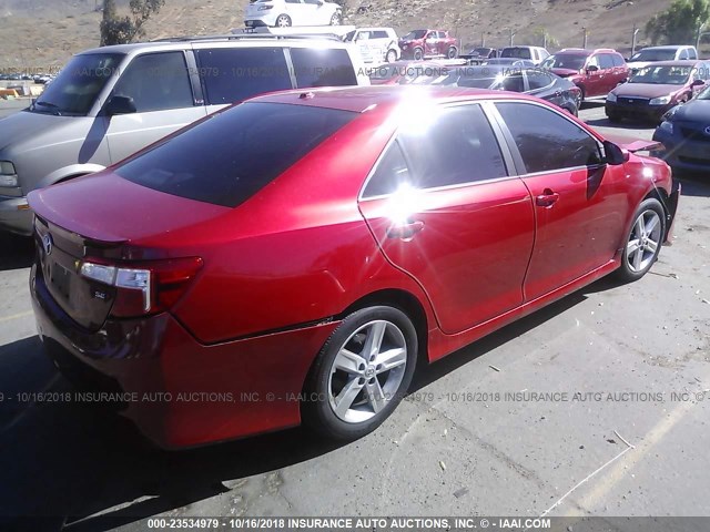 4T1BF1FKXCU548487 - 2012 TOYOTA CAMRY SE/LE/XLE RED photo 4