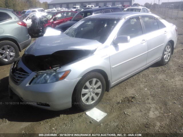 JTNBB46K073022202 - 2007 TOYOTA CAMRY NEW GENERAT HYBRID SILVER photo 2