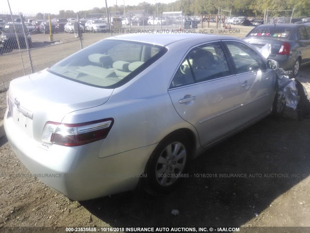 JTNBB46K073022202 - 2007 TOYOTA CAMRY NEW GENERAT HYBRID SILVER photo 4