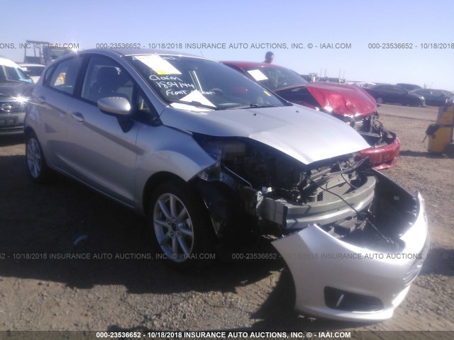 3FADP4EJ2JM115838 - 2018 FORD FIESTA SE SILVER photo 1