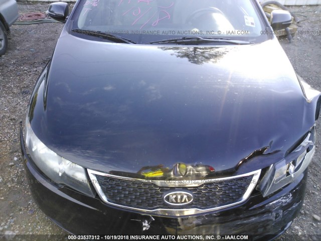 KNAFU4A22D5719830 - 2013 KIA FORTE EX BLACK photo 10