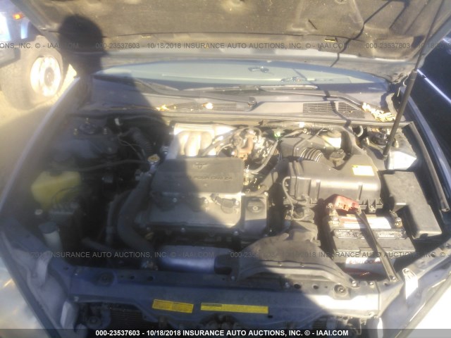 JTDBF30K520018068 - 2002 TOYOTA CAMRY LE/XLE/SE BLUE photo 10