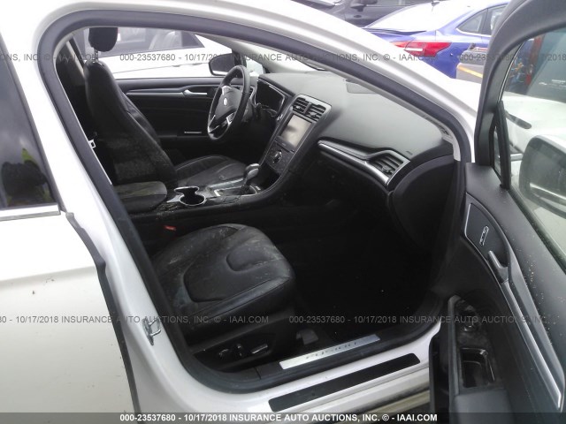 3FA6P0D95FR285534 - 2015 FORD FUSION TITANIUM WHITE photo 5