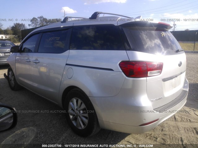 KNDMB5C10G6155894 - 2016 KIA SEDONA LX SILVER photo 3