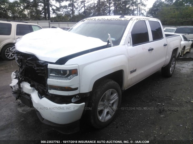 3GCPCPEC6JG421624 - 2018 CHEVROLET SILVERADO C1500 CUSTOM WHITE photo 2