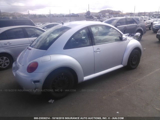 3VWBK31C35M402528 - 2005 VOLKSWAGEN NEW BEETLE GL SILVER photo 4