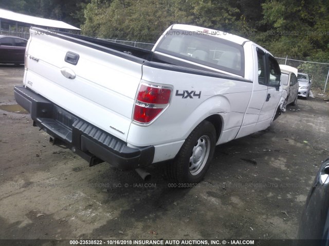 1FTFX1EFXBKD31653 - 2011 FORD F150 SUPER CAB WHITE photo 4