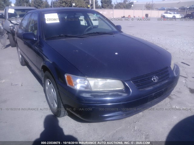 JT2BF22K5W0145487 - 1998 TOYOTA CAMRY CE/LE/XLE 蓝色 照片 1