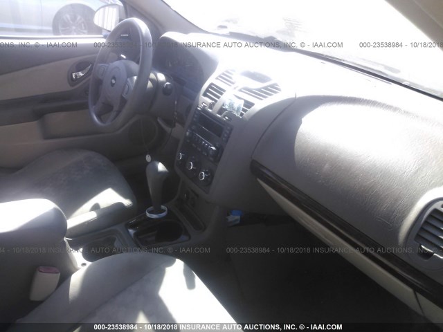 1G1ZT54804F239913 - 2004 CHEVROLET MALIBU LS GREEN photo 5