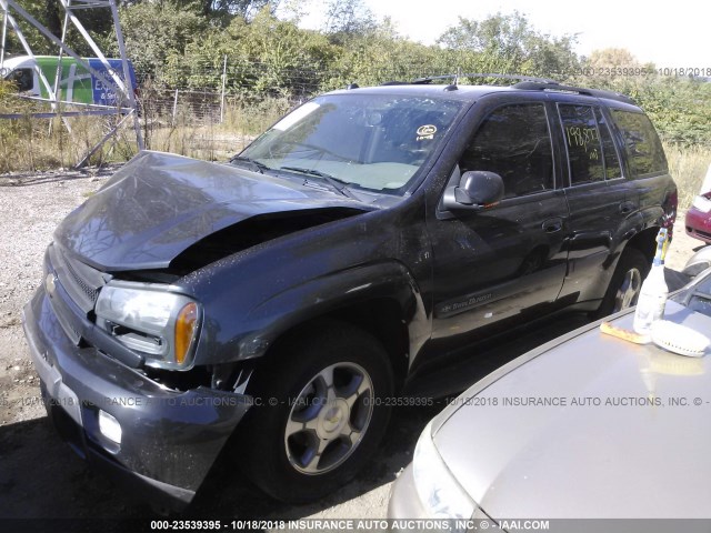 1GNDT13S952147139 - 2005 CHEVROLET TRAILBLAZER LS/LT GRAY photo 2