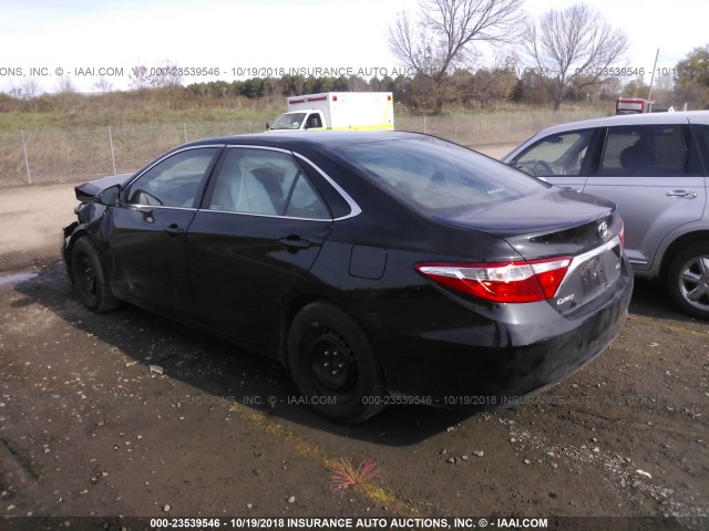 4T4BF1FK2FR493110 - 2015 TOYOTA CAMRY LE/XLE/SE/XSE BLACK photo 3