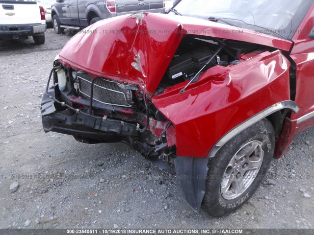 1D7HW58N25S227609 - 2005 DODGE DAKOTA QUAD LARAMIE RED photo 6