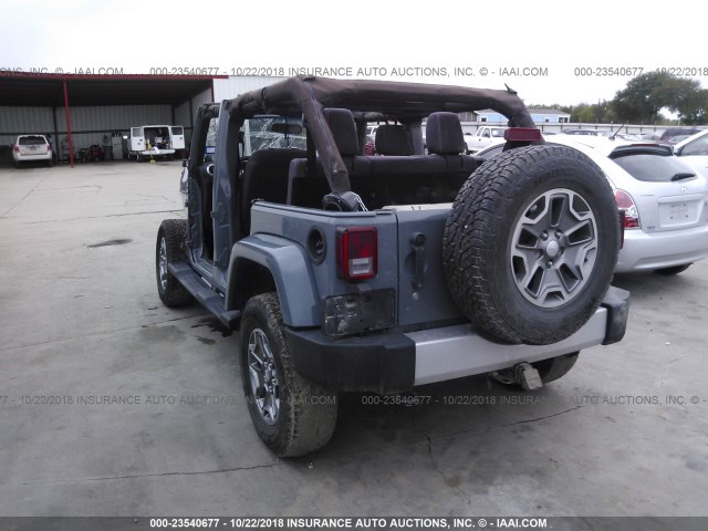 1C4BJWEG2EL146968 - 2014 JEEP WRANGLER UNLIMITE SAHARA BLUE photo 3