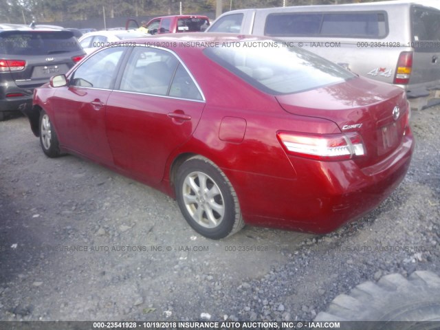 4T4BF3EK2BR203357 - 2011 TOYOTA CAMRY SE/LE/XLE RED photo 3
