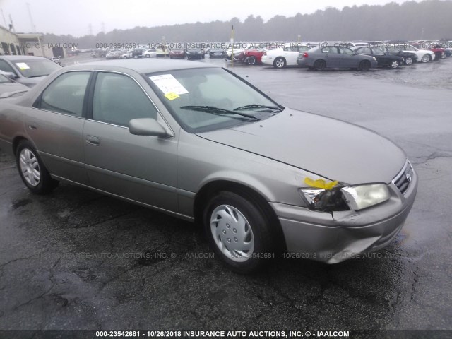 4T1BG22K31U069947 - 2001 TOYOTA CAMRY CE/LE/XLE BROWN photo 1