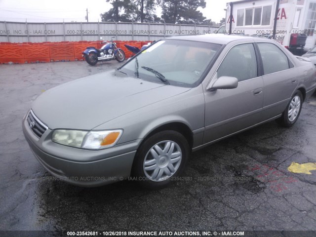 4T1BG22K31U069947 - 2001 TOYOTA CAMRY CE/LE/XLE BROWN photo 2