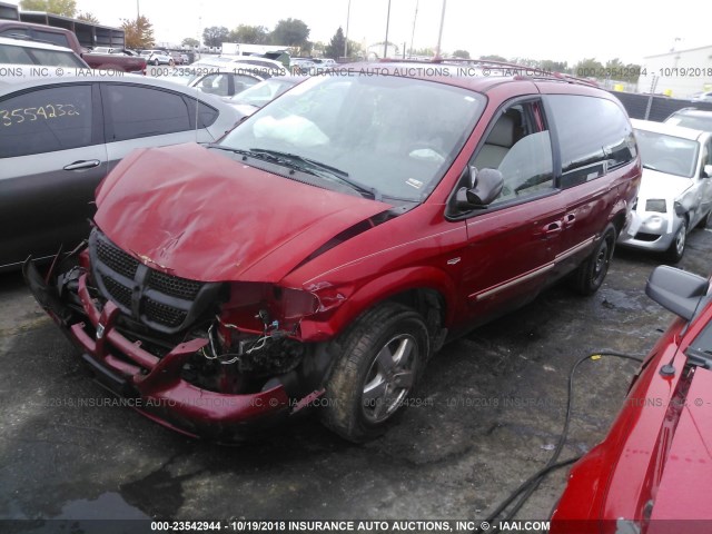 2D4GP44L54R570273 - 2004 DODGE GRAND CARAVAN SXT RED photo 2