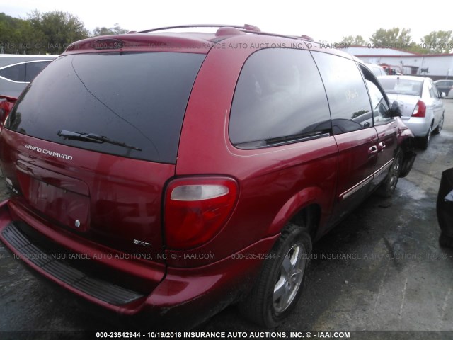 2D4GP44L54R570273 - 2004 DODGE GRAND CARAVAN SXT RED photo 4