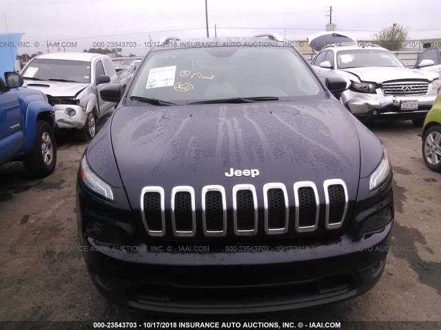 1C4PJLCB9JD566260 - 2018 JEEP CHEROKEE LATITUDE BLACK photo 6