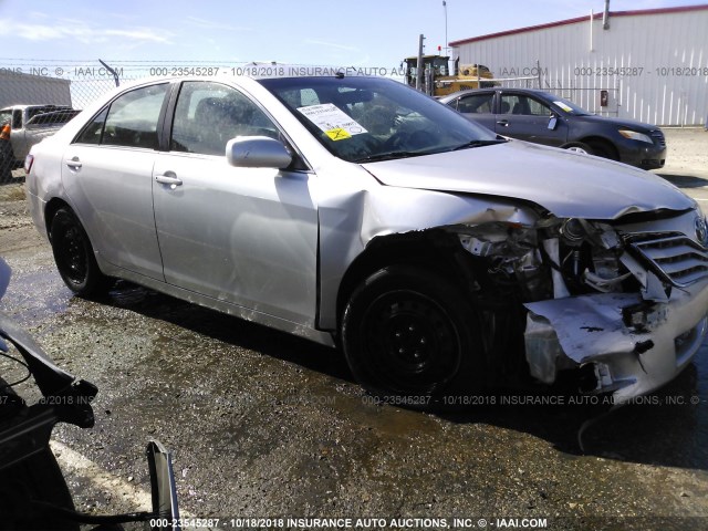 4T1BF3EK5BU166573 - 2011 TOYOTA CAMRY SE/LE/XLE 银色 照片 1