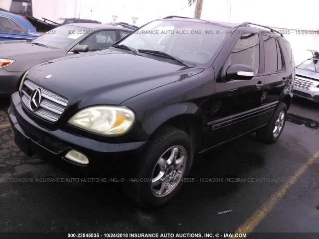 4JGAB57E44A489642 - 2004 MERCEDES-BENZ ML 350 BLACK photo 2