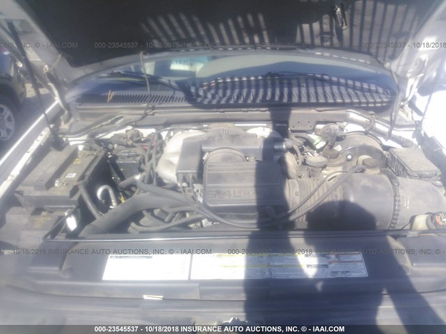 5LMFU28R01LJ09810 - 2001 LINCOLN NAVIGATOR WHITE photo 10