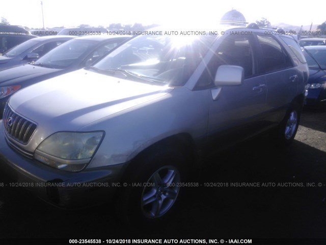 JTJGF10U920122099 - 2002 LEXUS RX 300 SILVER photo 2