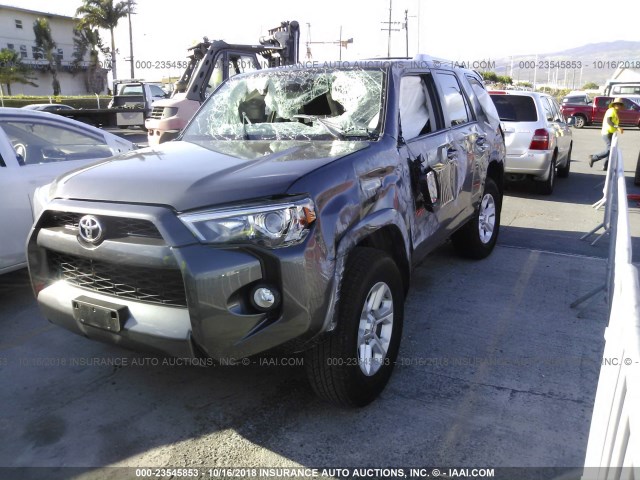 JTEBU5JRXH5418843 - 2017 TOYOTA 4RUNNER SR5 PREM/LTDL/TRAIL/TRD GRAY photo 2
