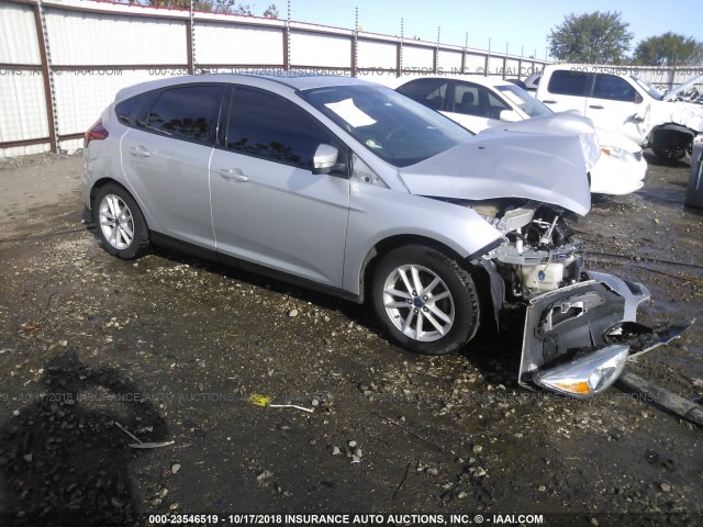 1FADP3K28FL299361 - 2015 FORD FOCUS SE SILVER photo 1