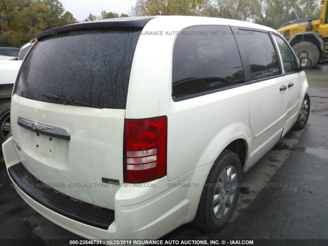 2A8HR44H18R670635 - 2008 CHRYSLER TOWN & COUNTRY LX WHITE photo 4