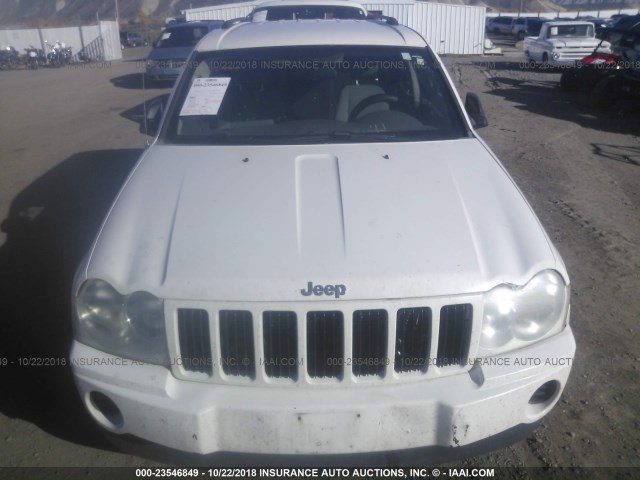 1J4HR48N86C196836 - 2006 JEEP GRAND CHEROKEE LAREDO/COLUMBIA/FREEDOM WHITE photo 6