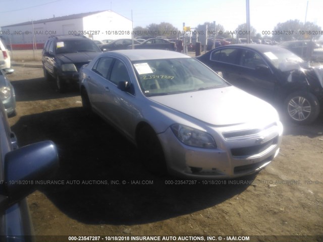 1G1ZB5EB8AF223886 - 2010 CHEVROLET MALIBU LS 银色 照片 1