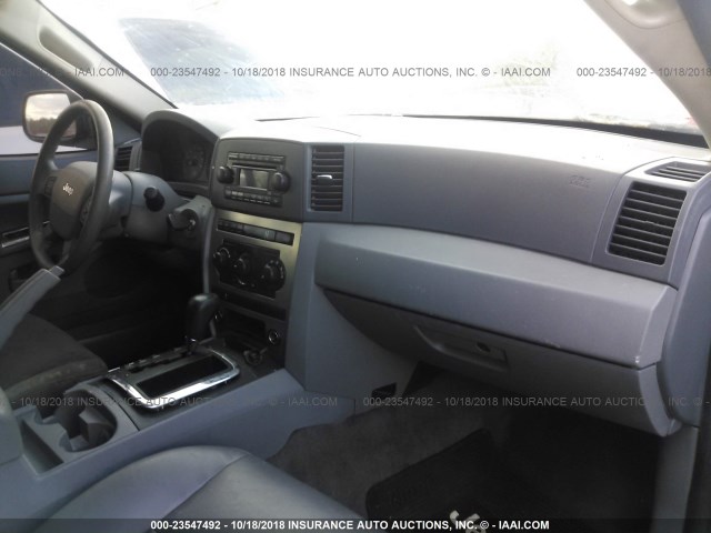 1J4GR48K35C707787 - 2005 JEEP GRAND CHEROKEE LAREDO/COLUMBIA/FREEDOM 银色 照片 5