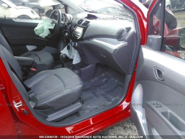 KL8CD6S94EC548159 - 2014 CHEVROLET SPARK 1LT RED photo 5