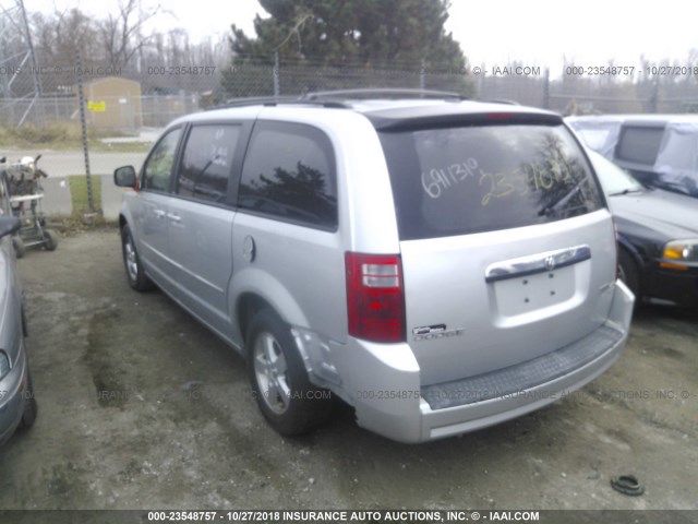 2D4RN5D15AR367642 - 2010 DODGE GRAND CARAVAN SXT SILVER photo 3